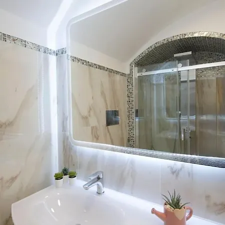 Apartment Paradise, In The Heart Of Praiano
